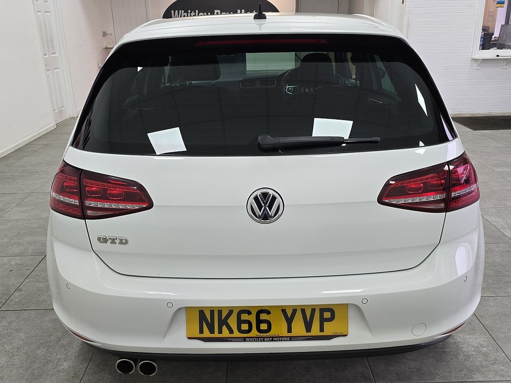 Volkswagen Golf Tdi Bluemotion Tech Gtd White #4