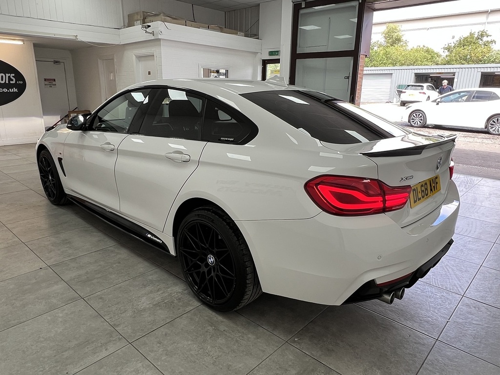 BMW 4 Series Gran Coupe 420D M Sport White #4