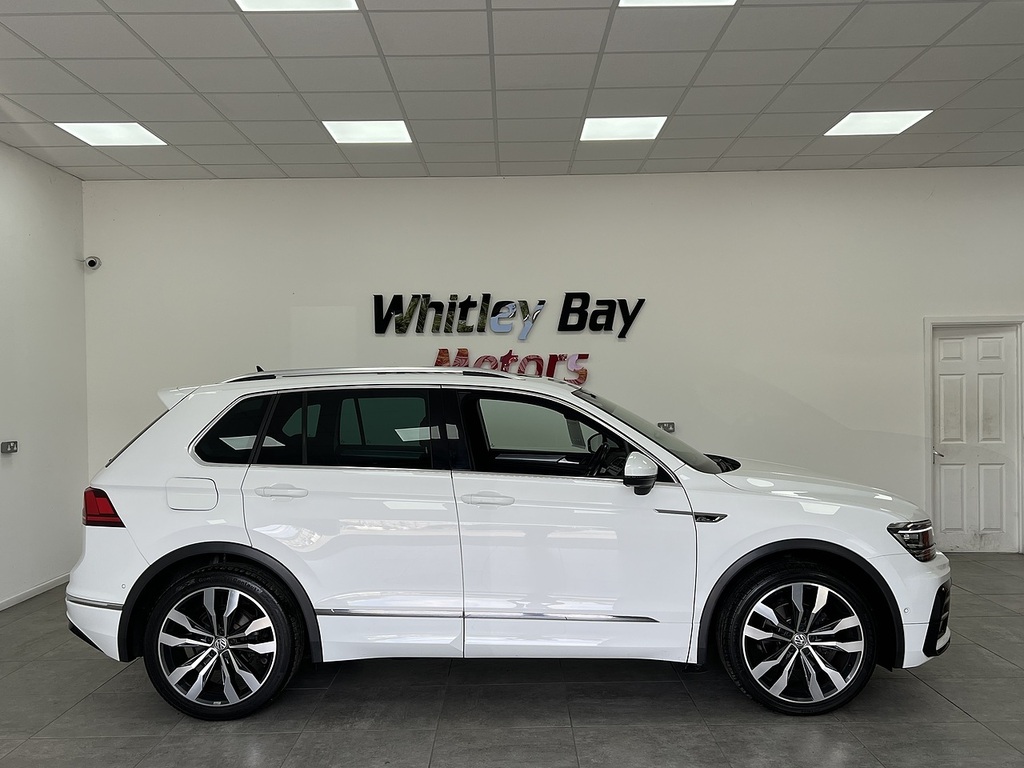 Volkswagen Tiguan Tdi R-line Tech BV20OVF White #2