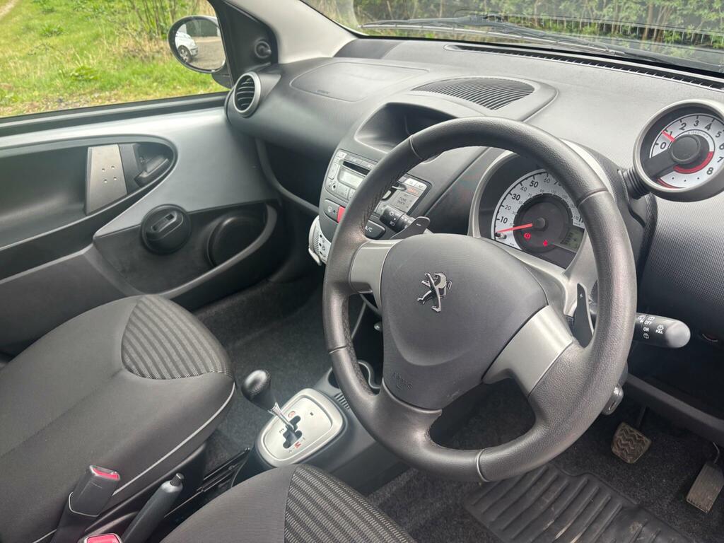 Peugeot 107 1.0 12V Active 2 Tronic Euro 5 Silver #2