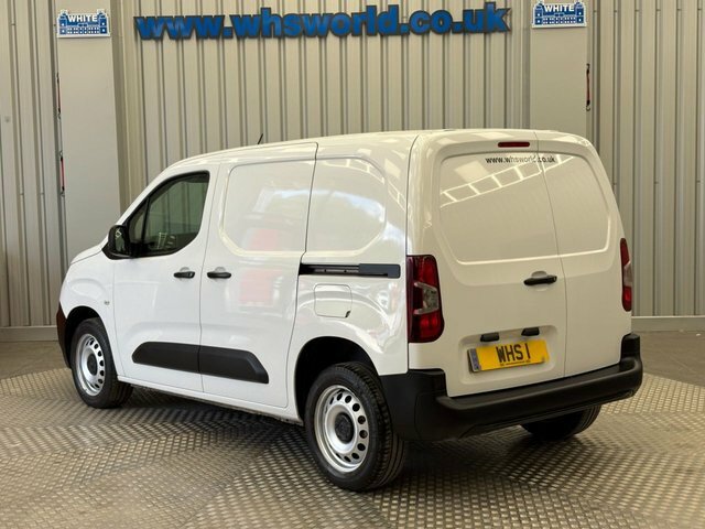 Citroen Berlingo 2023 1.5 Bluehdi 100 Bhp 1000 Enterprise Edition M White #4