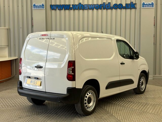 Citroen Berlingo 2023 1.5 Bluehdi 100 Bhp 1000 Enterprise Edition M White #6