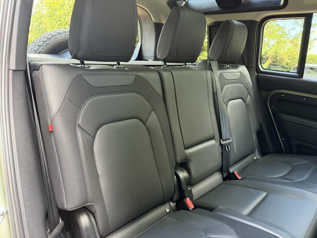 Land Rover Defender 110 2.0 P400e 15.4Kwh X Dynamic S Suv Plug Black #16