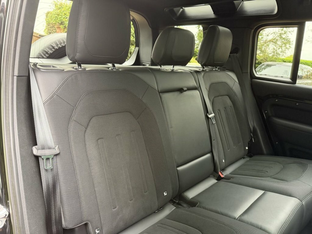 Land Rover Defender 110 2.0 P400e Xs Edition 110 Silver #17