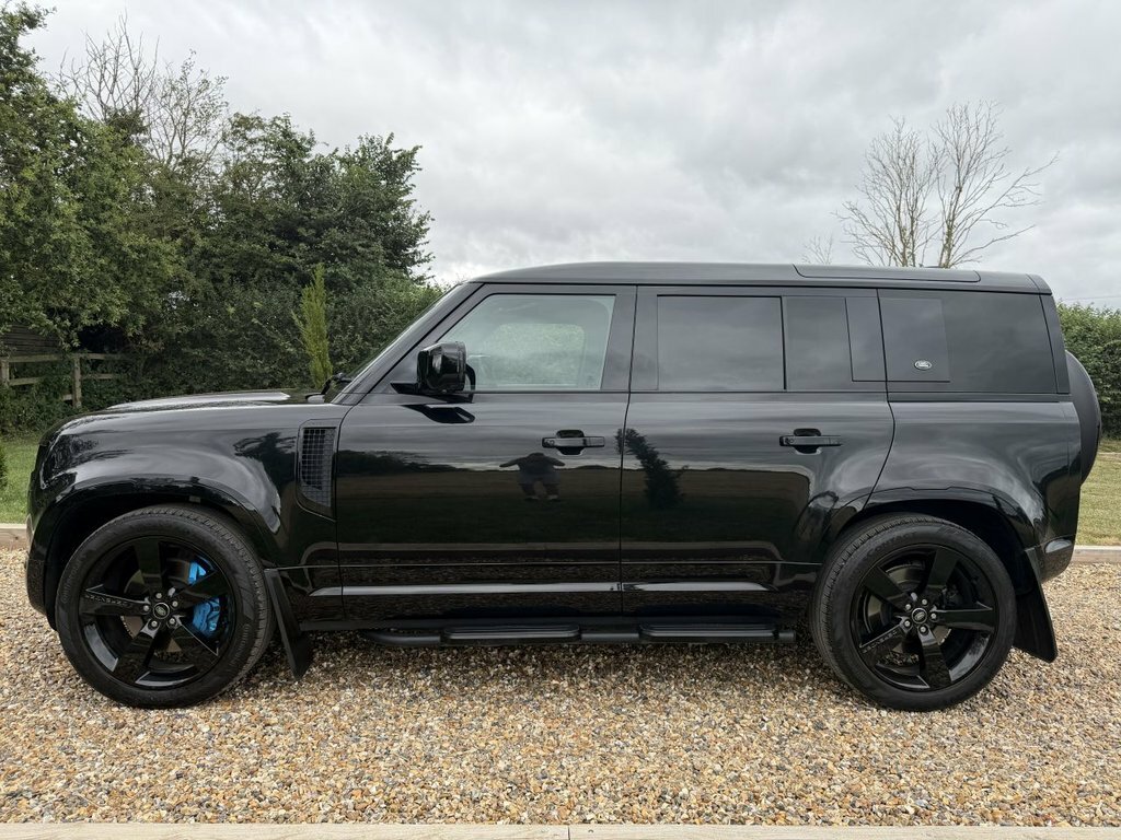 Land Rover Defender 110 Suv Black #3