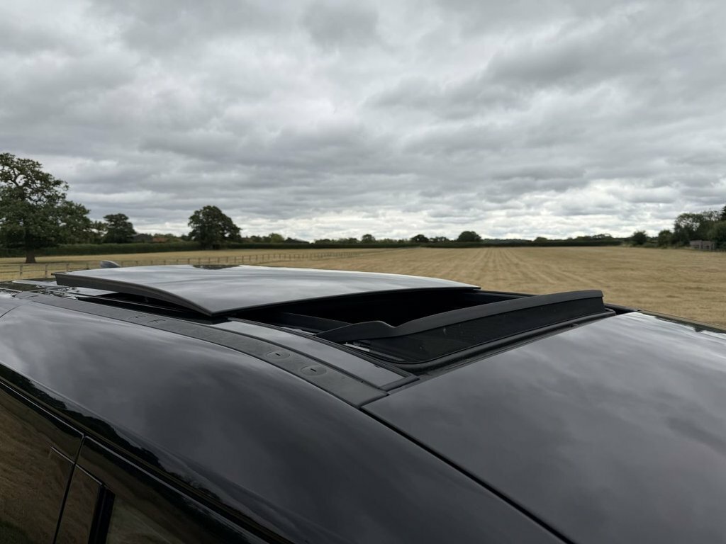 Land Rover Defender 110 2.0 P400e Xs Edition 110 Silver #9