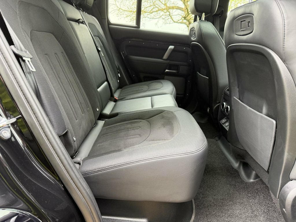 Land Rover Defender 110 2.0 P400e Xs Edition 110 Silver #18