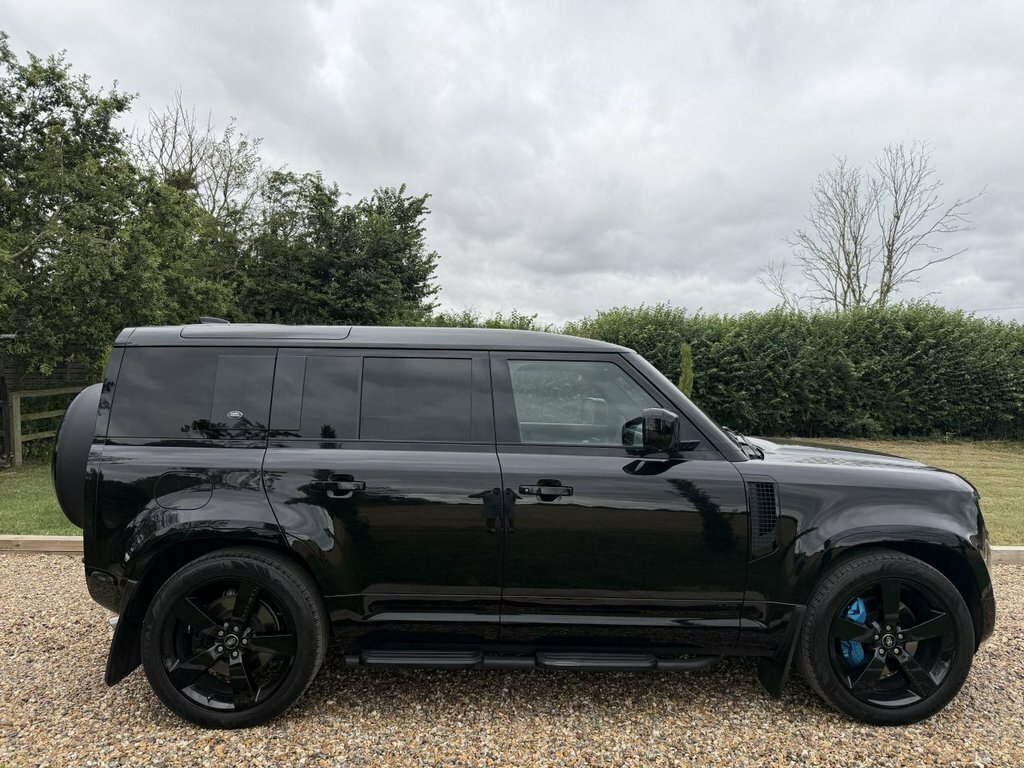 Land Rover Defender 110 Suv Black #4