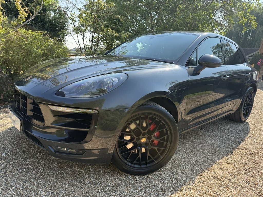 Porsche Macan 3L Gts Grey