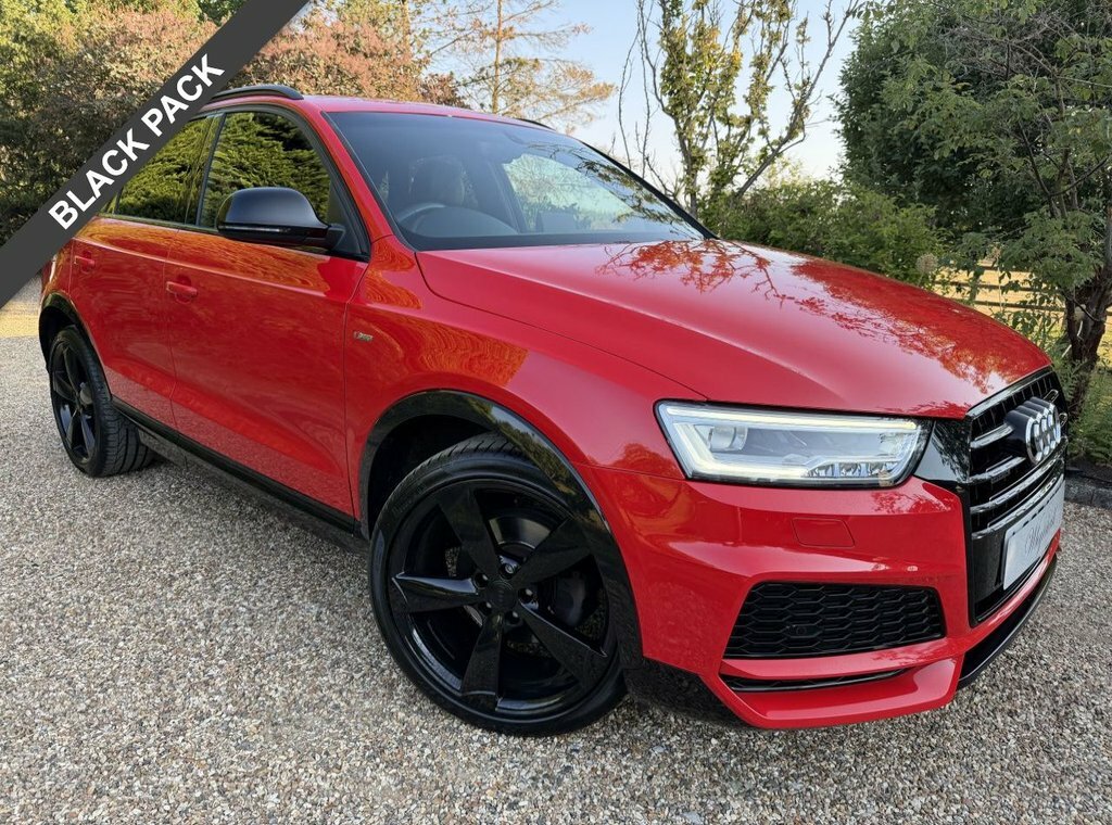Audi Q3 2L Black Edition LO67NXM Red #2