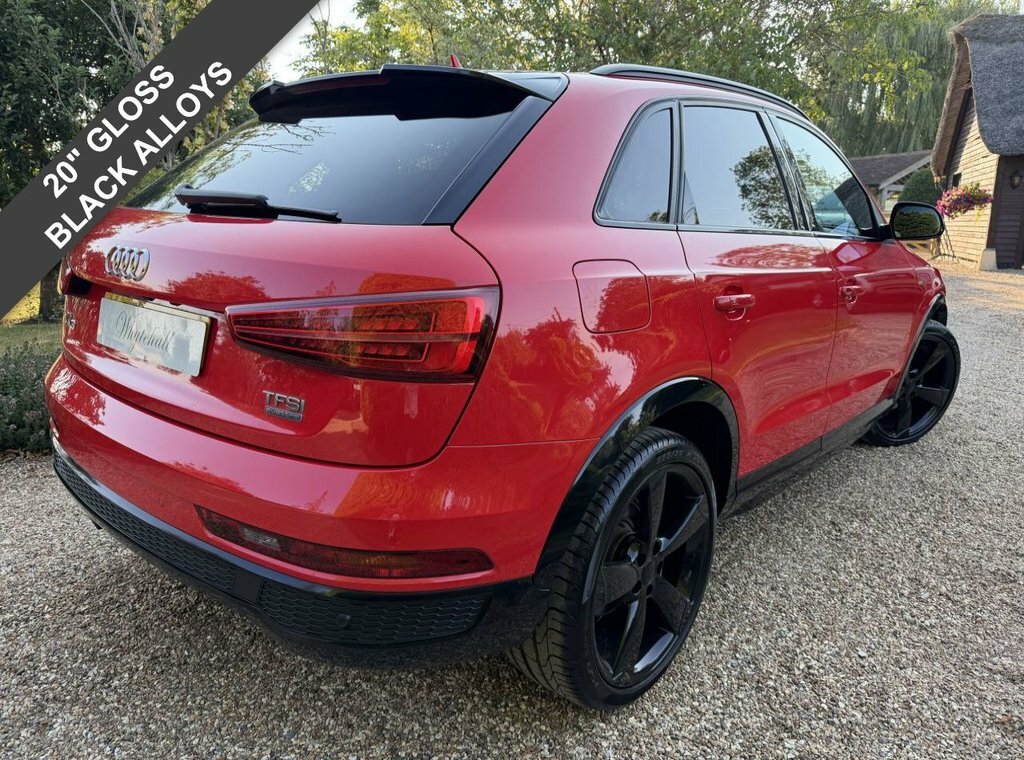 Audi Q3 2L Black Edition LO67NXM Red #5