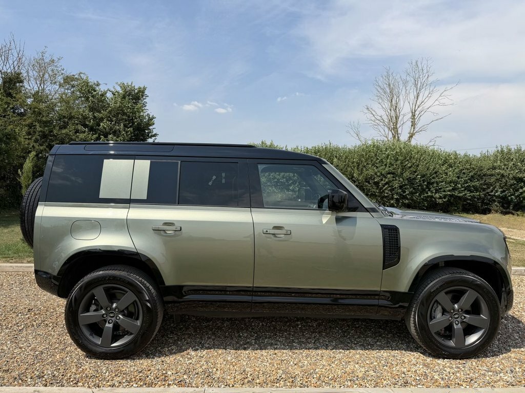 Land Rover Defender 110 3L X-dynamic Hse Green #4