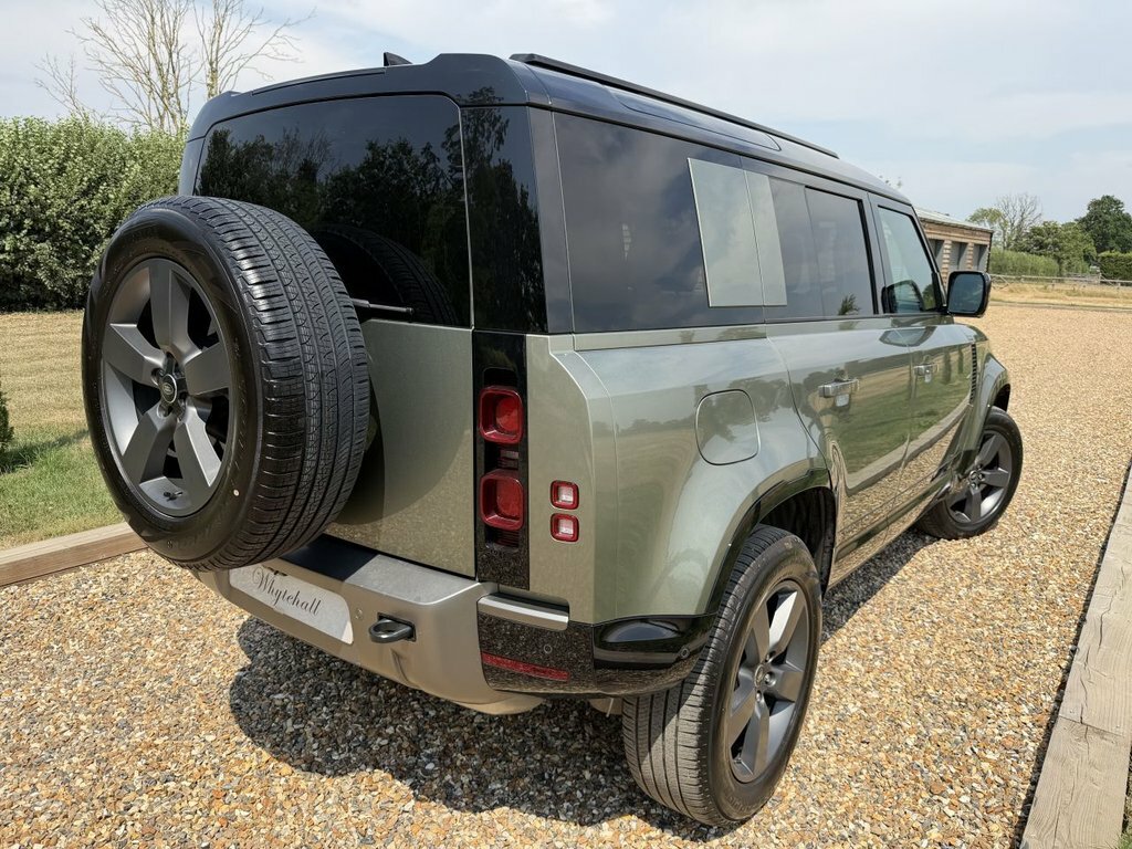 Land Rover Defender 110 3L X-dynamic Hse Green #5