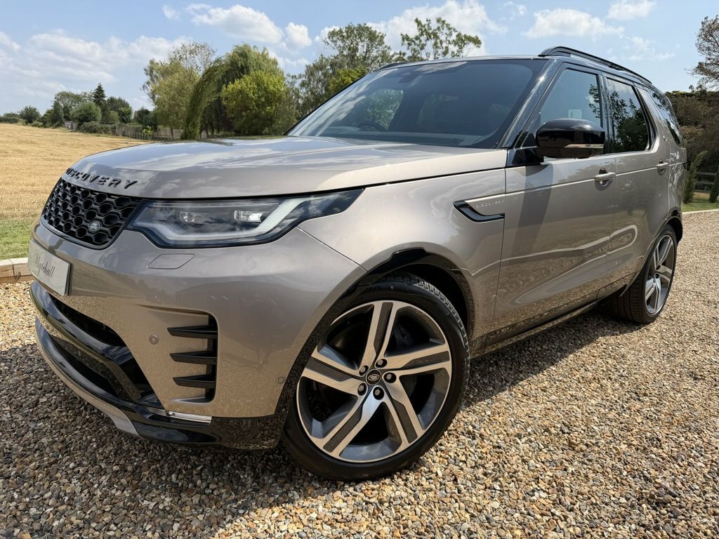 Land Rover Discovery 3L Dynamic Hse Brown