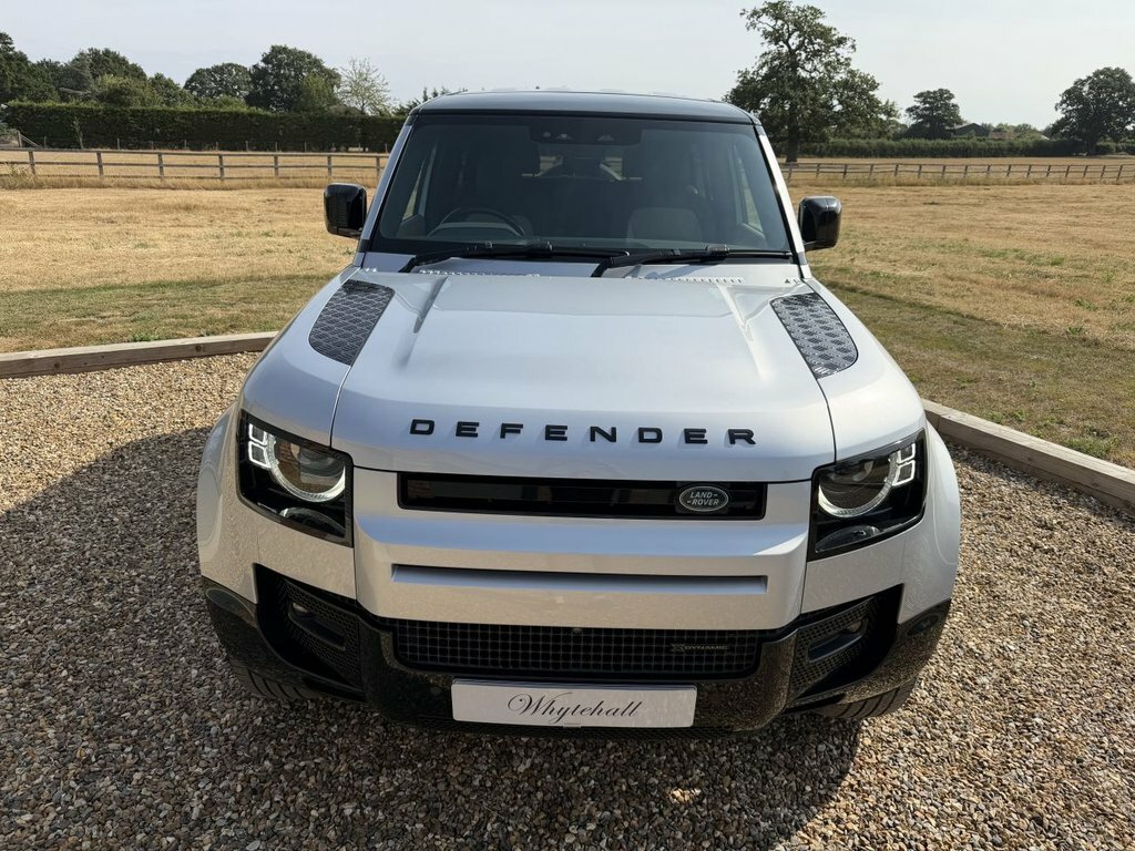 Land Rover Defender 90 X-dynamic Se Black #25