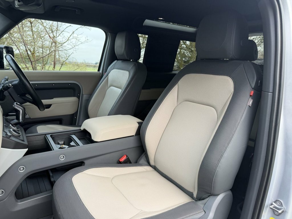 Land Rover Defender 90 X-dynamic Se Black #10