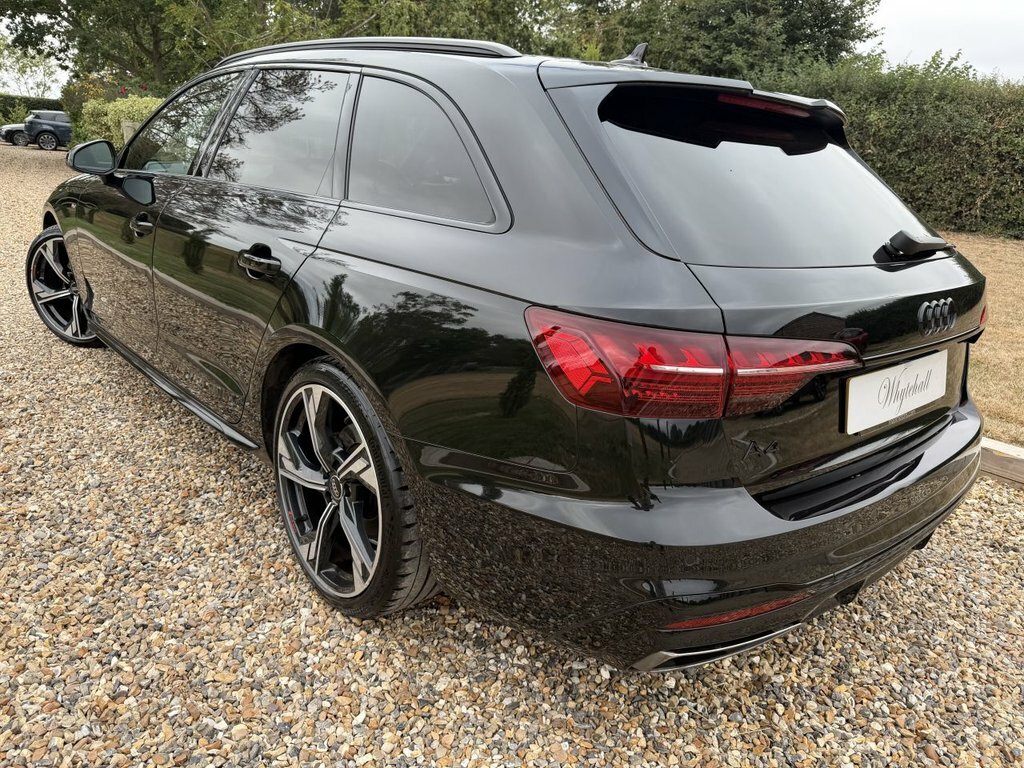 Audi A4 Avant 2L Black Edition Black #6