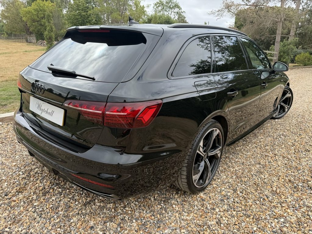 Audi A4 Avant 2L Black Edition Black #5