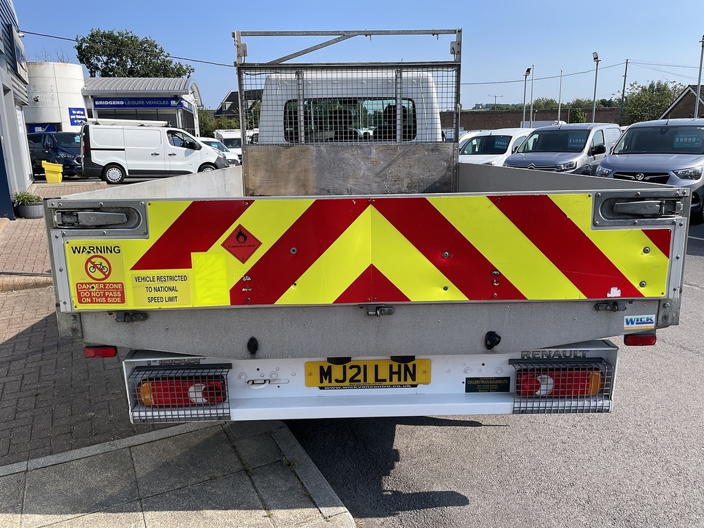 Renault Master 2.3 Dci 35 Business Chassis Cab White #5