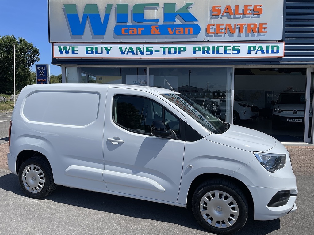 Vauxhall Combo 1.5 Turbo D 2300 Pro Panel Van L White