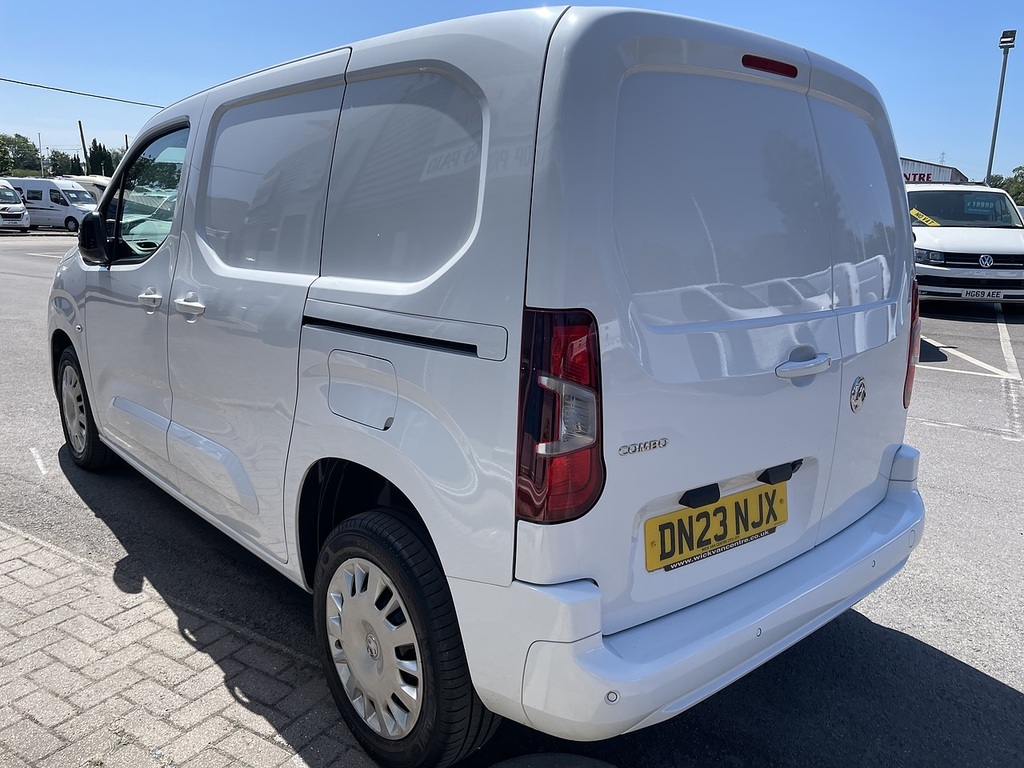 Vauxhall Combo 1.5 Turbo D 2300 Pro Panel Van L DN23NJX White #6
