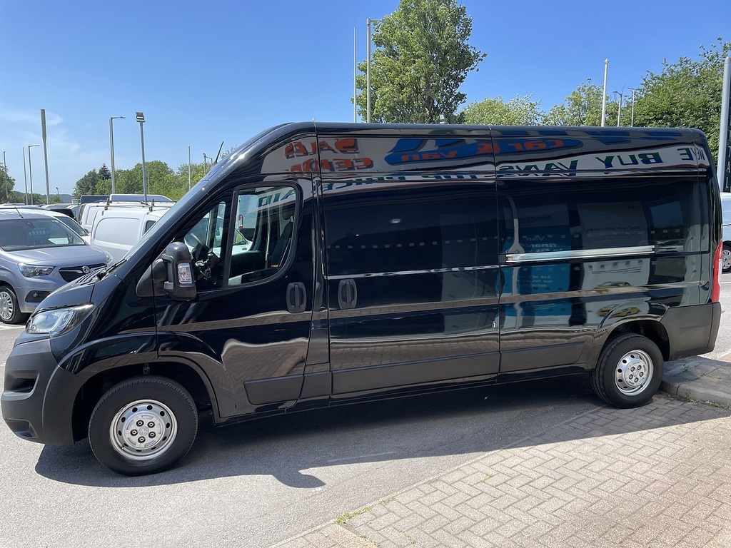 Peugeot Boxer 2.2 Bluehdi 335 Professional Panel Van Black #5