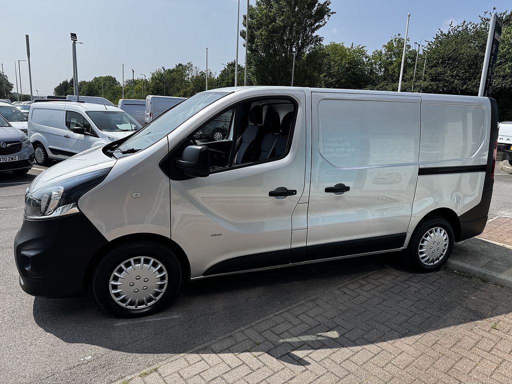 Vauxhall Vivaro Cdti 2900 Silver #6