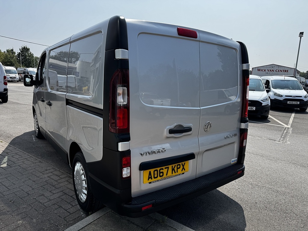 Vauxhall Vivaro 2017 17 L2h1 Silver #7