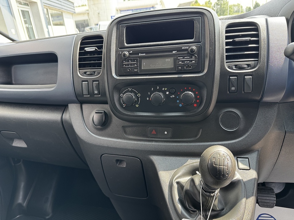 Vauxhall Vivaro 2017 17 L2h1 Silver #14
