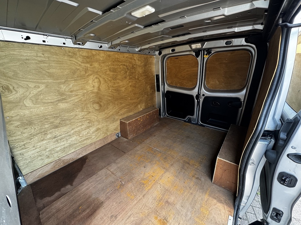 Vauxhall Vivaro 2017 17 L2h1 Silver #24
