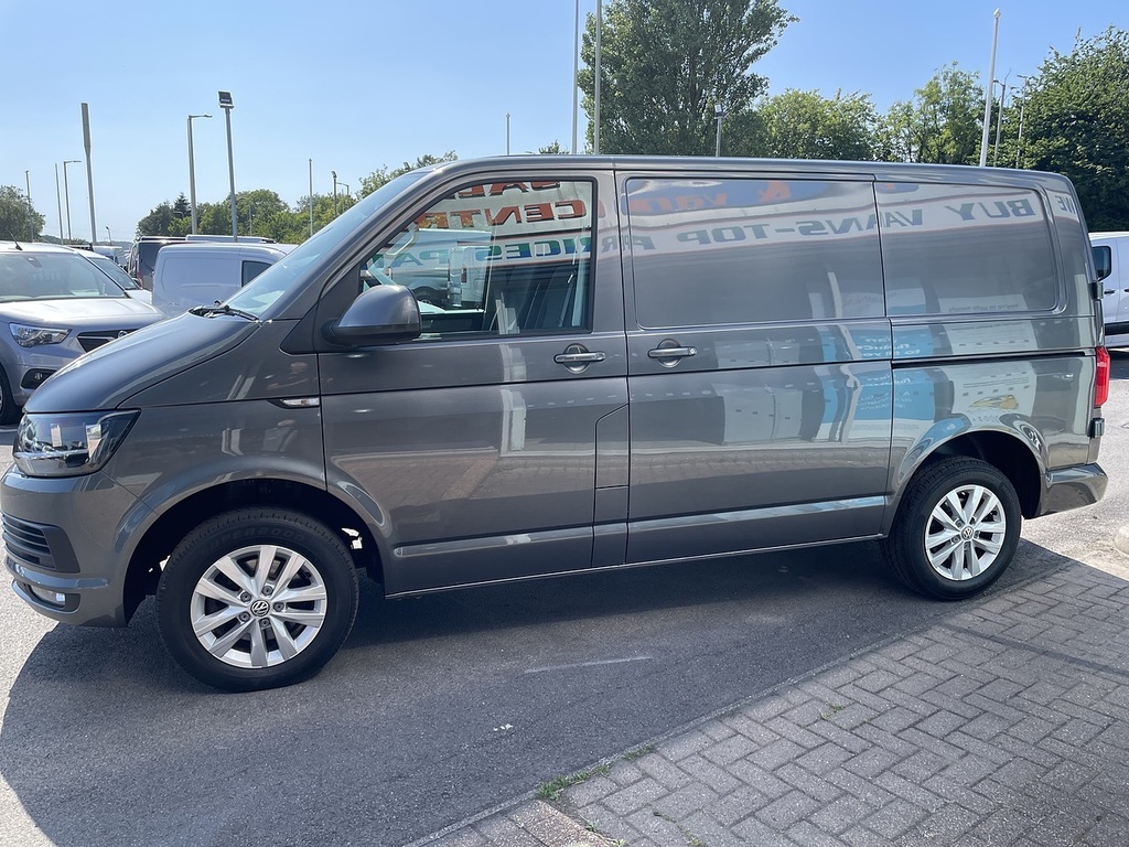 Volkswagen Transporter 2.0 Tdi T28 Bluemotion Tech Highline Panel Van Grey #5
