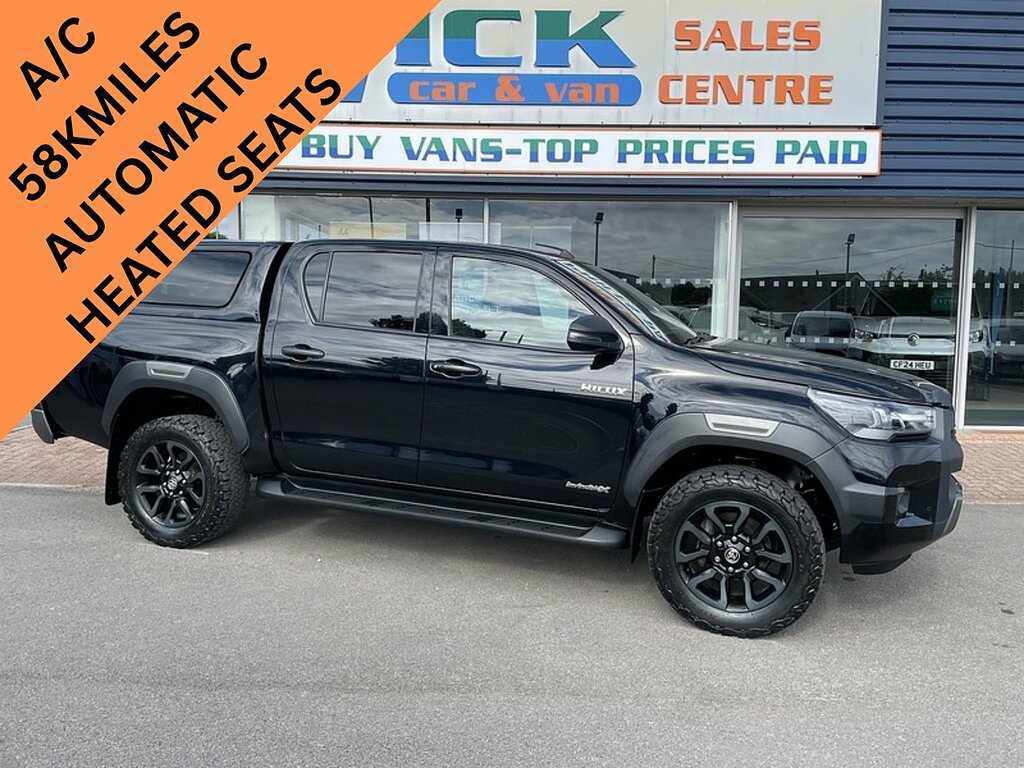 Toyota HILUX 2.8 D-4d Invincible X Pickup Double Cab Black