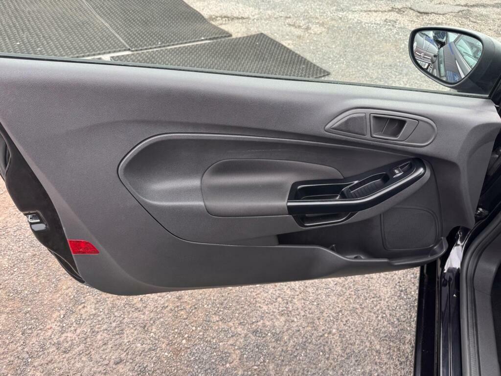 Ford Fiesta 1.25 Zetec Euro 5 Black #19