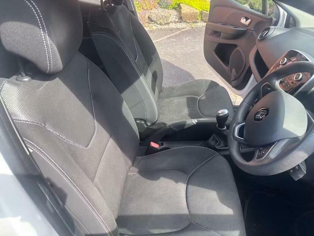 Renault Clio 1.2 16V Play Euro 6 White #5