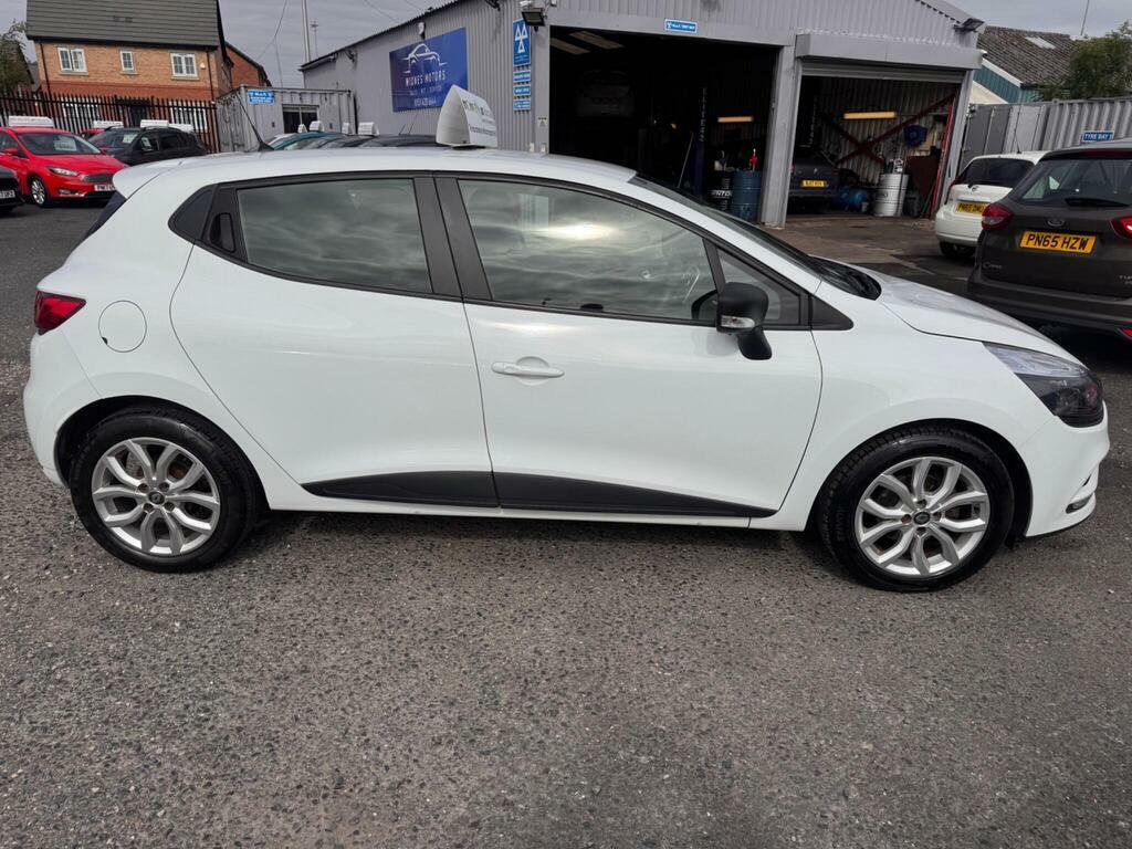 Renault Clio 1.2 16V Play Euro 6 White #6