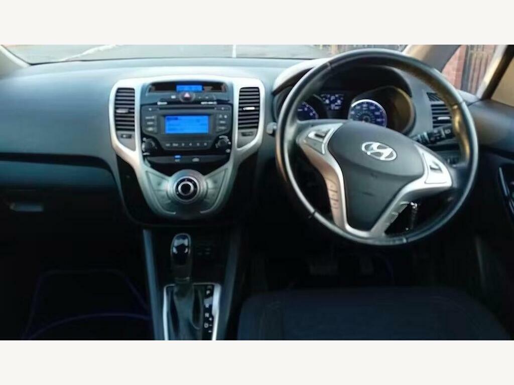 Hyundai Ix20 1.6 Se 123 Bhp Grey #8