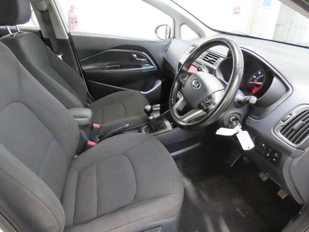 Kia RIO 1.4 3 White #7