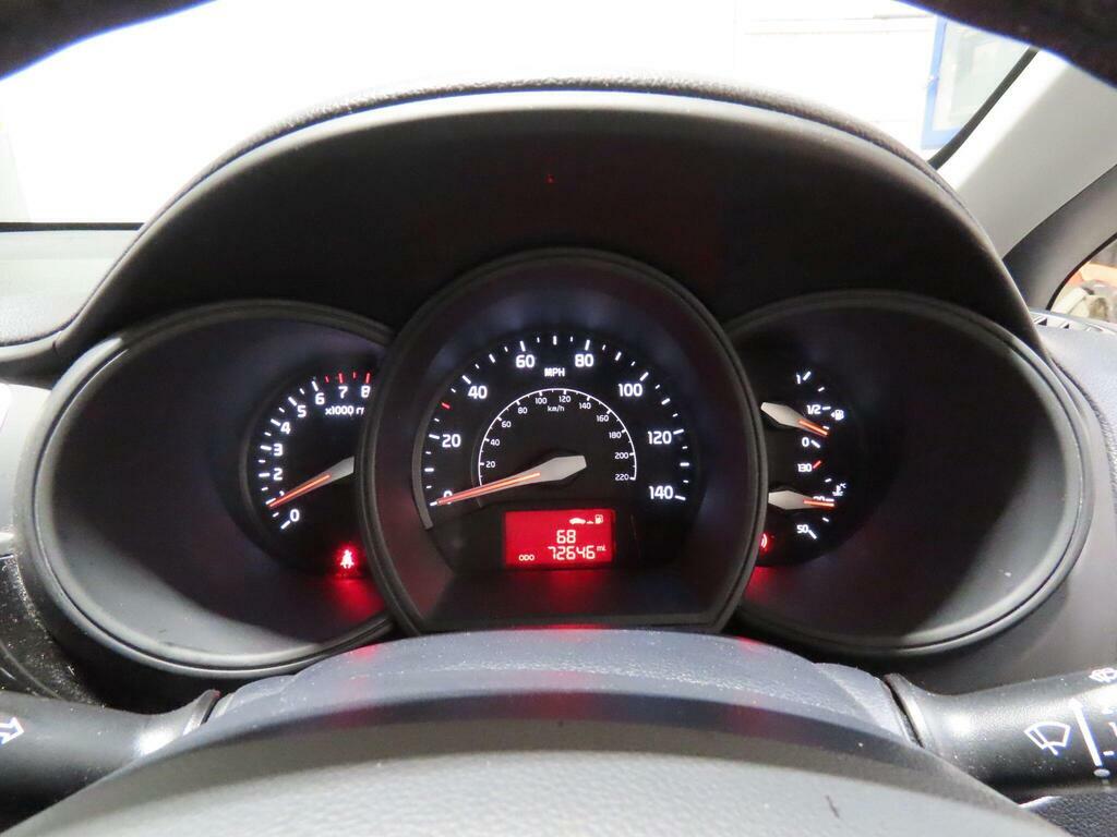 Kia RIO 1.4 3 White #12