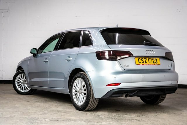 Audi A3 2018 1.6 Tdi Se Technik Sportback Manua Silver #3
