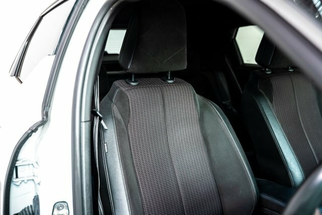 DS DS 3 Crossback 2023 1.2 Puretech Performance Line Crossback White #4