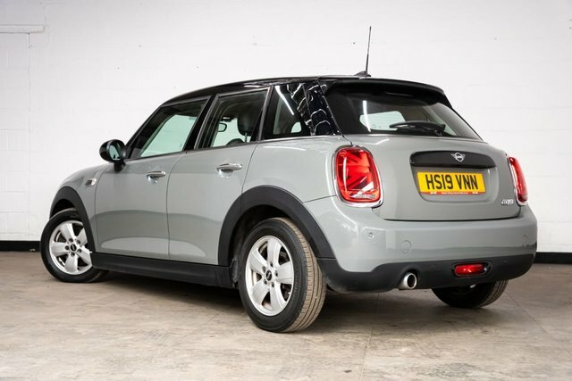 Mini Hatch 2019 1.5 Cooper Classic Hatchback Stept HS19VNN Grey #3