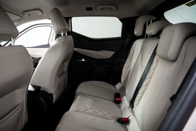 DS DS 3 Crossback 2019 1.2 Puretech Ultra Prestige Crossback Pet White #6