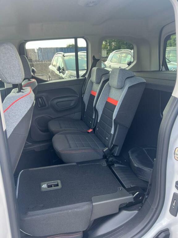 Citroen e-Berlingo E-berlingo Plus Blue #32