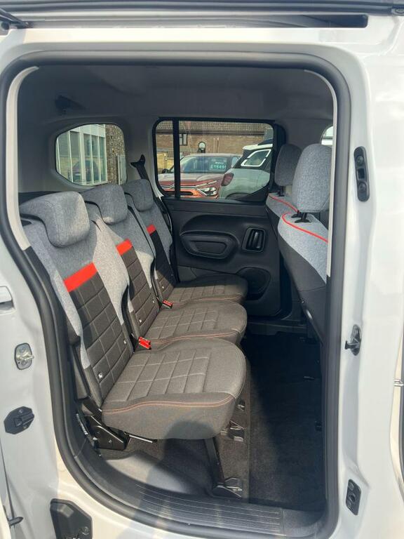 Citroen e-Berlingo E-berlingo Plus Blue #34