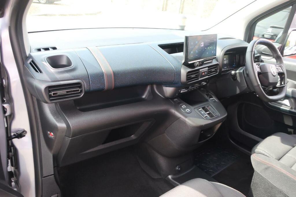 Citroen Berlingo Driver White #30