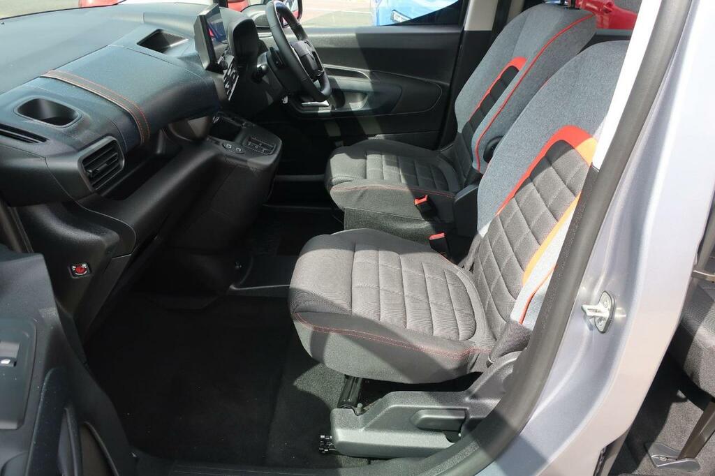 Citroen Berlingo Driver White #31