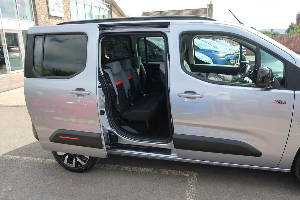 Citroen Berlingo Driver White #24