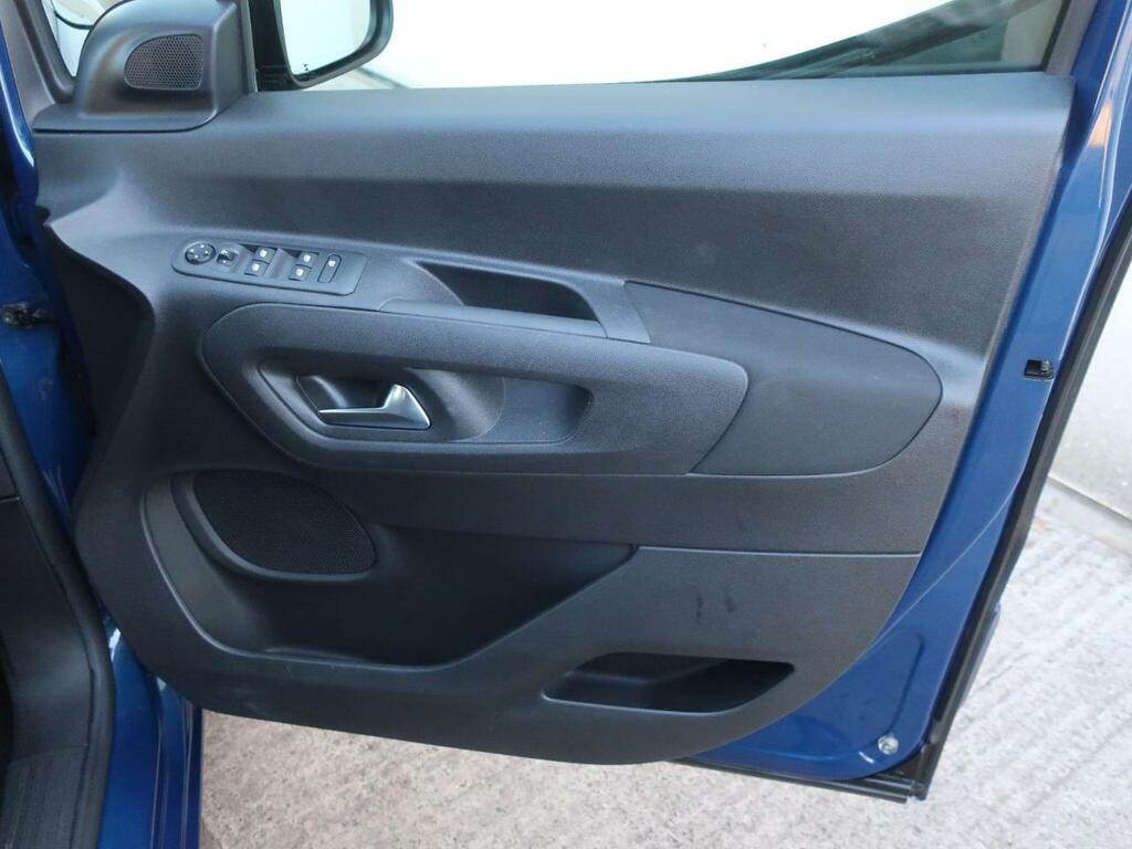 Vauxhall Combo Life Life Se Turbo D Ss Blue #31