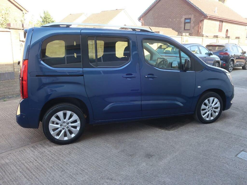 Vauxhall Combo Life 1.2 Turbo Elite Euro 6 S S 7 Seat Blue #4