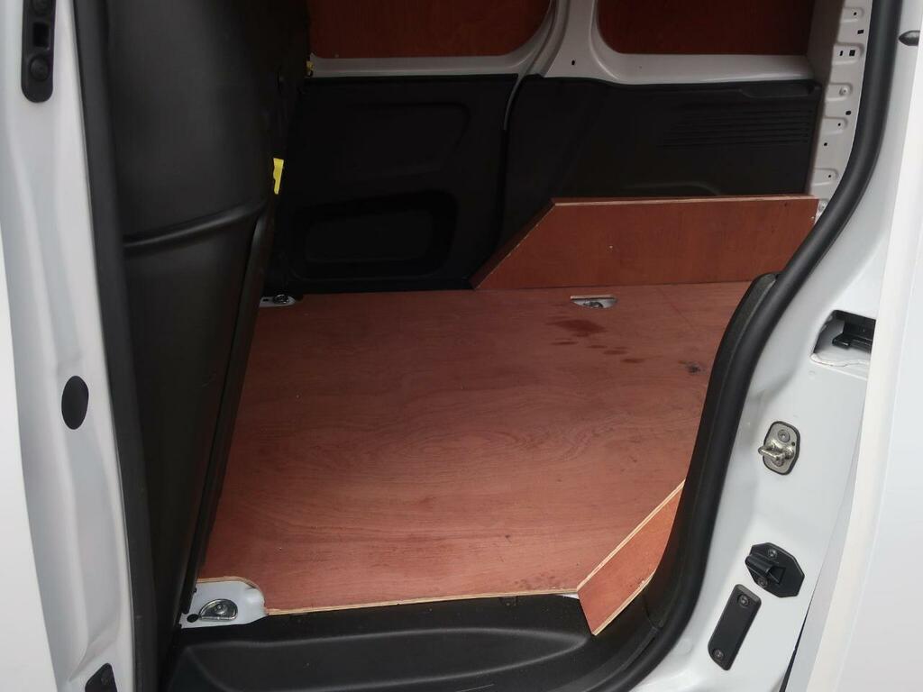 Peugeot Partner Mpv White #29